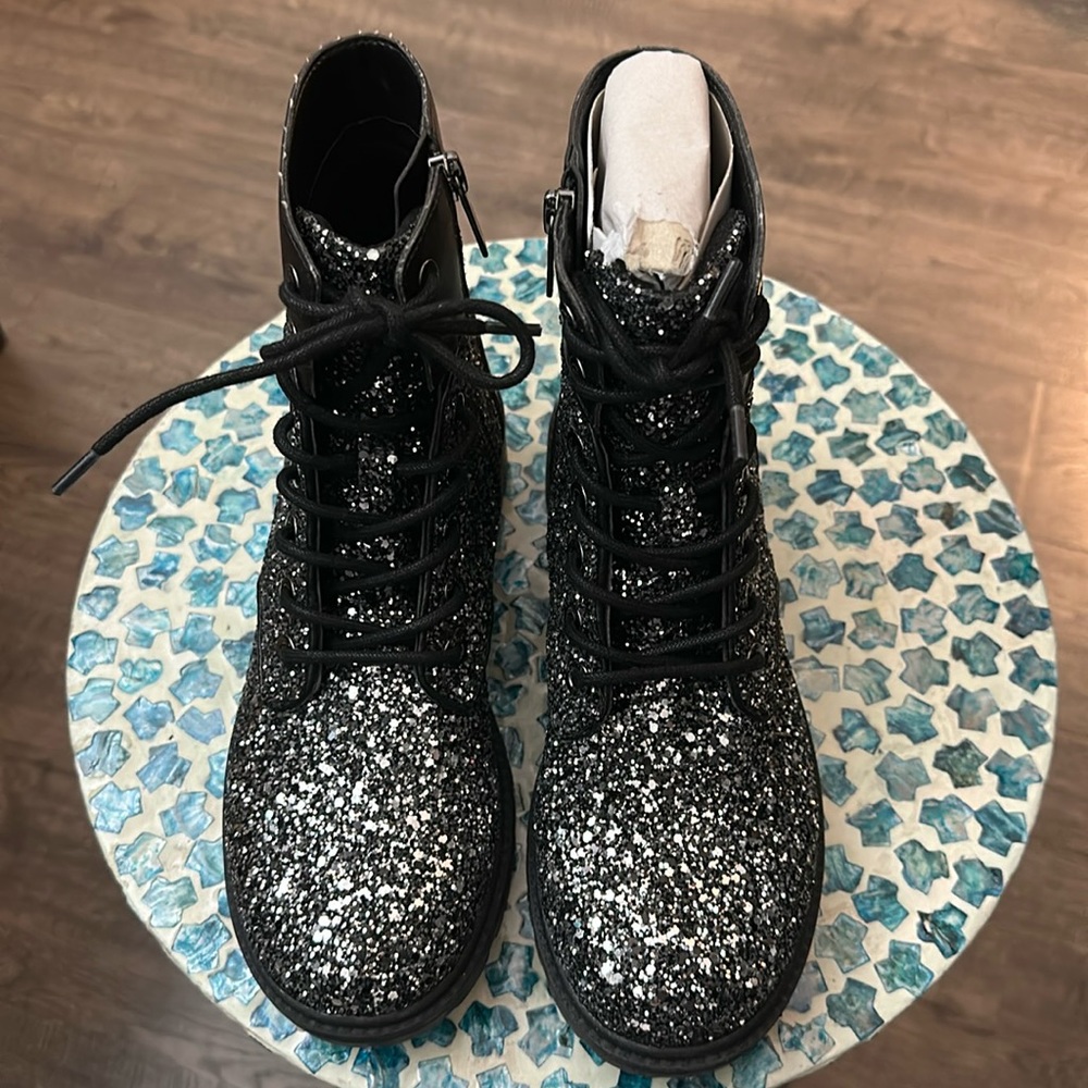 Michael Michael Kors Boot Size 5